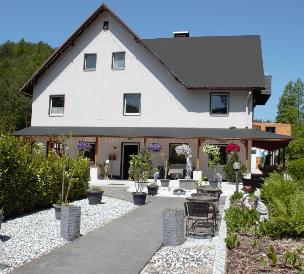 Waldpension Pfeiferhaus Варменштайнах Экстерьер фото